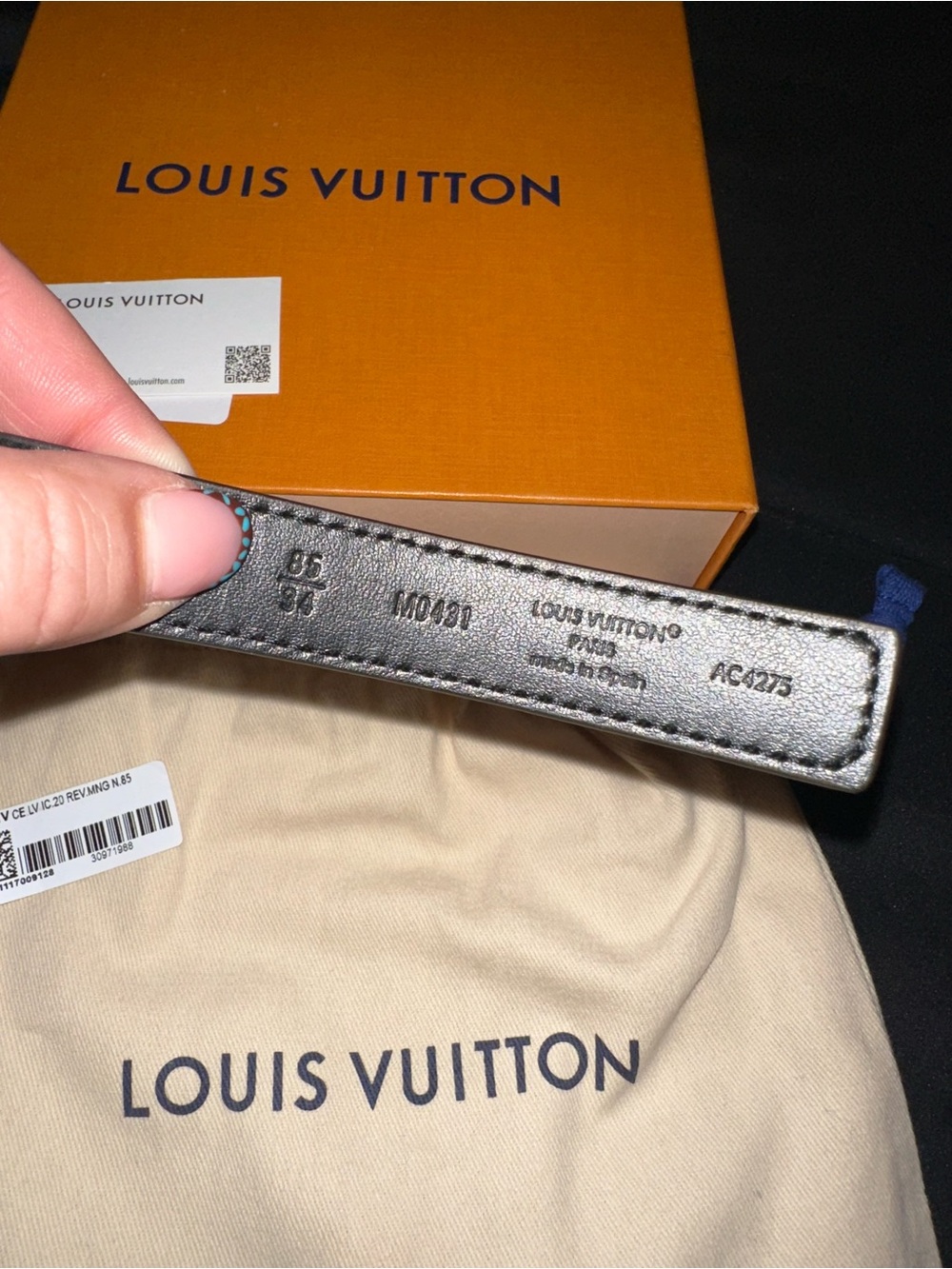 Louis Vuitton Iconic Reversible Belt ๐ค - Picture 7 of 11